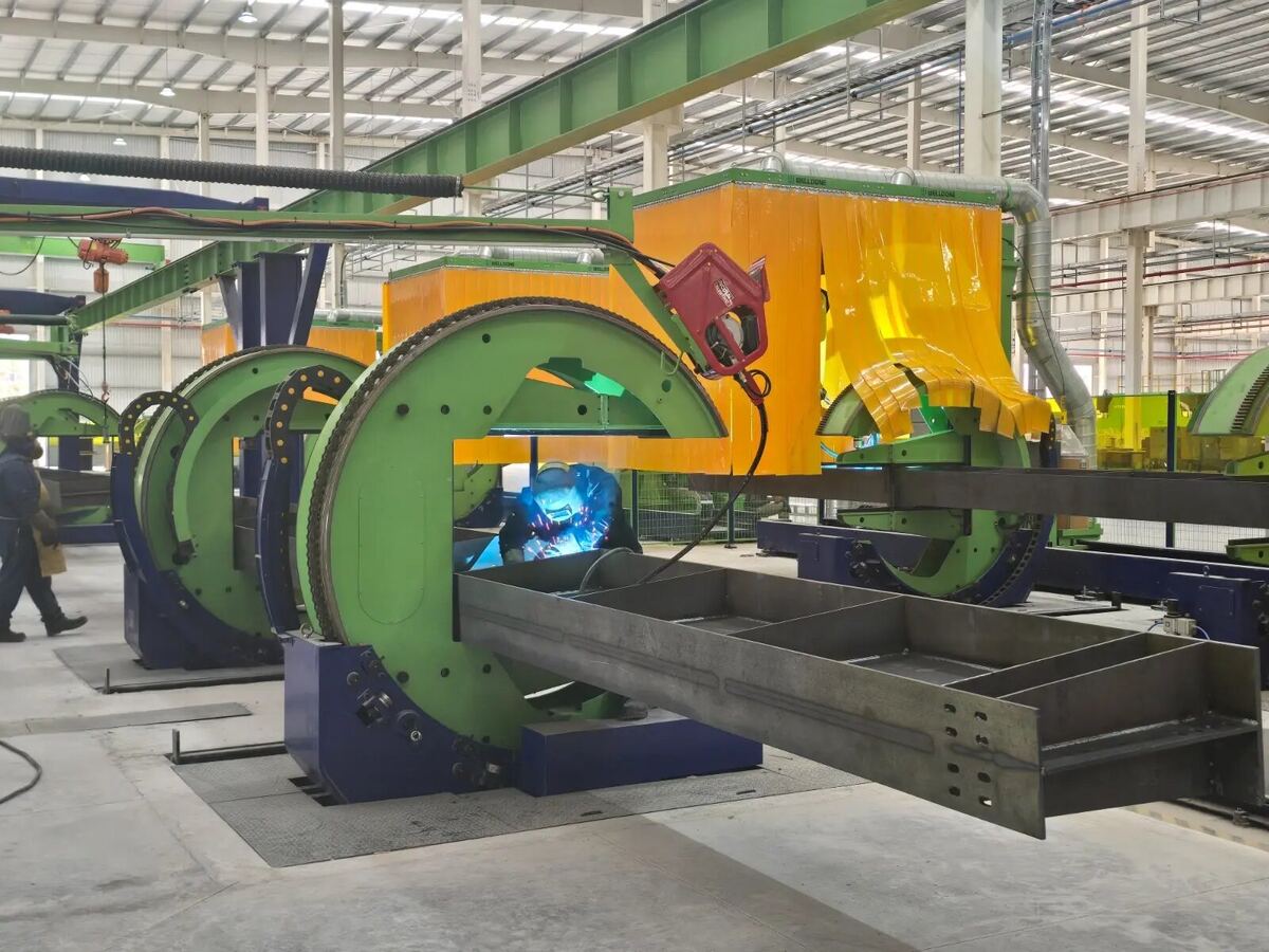Sistema robotizado de soldadura y posicionamiento de estructura metálica